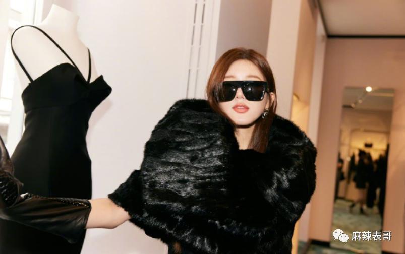 天啊，这两位还能救一救吗？