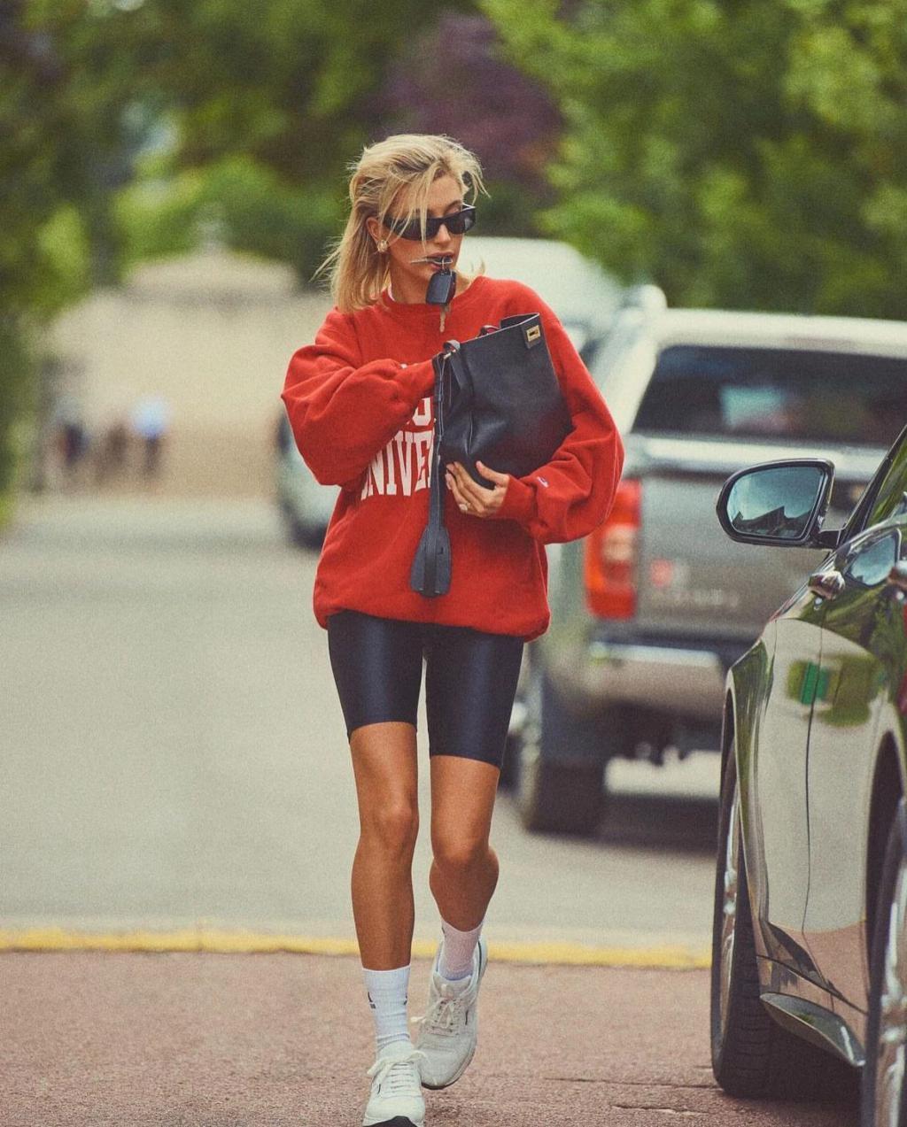 “中产新衣”，这届运动品牌的躺赢密码?