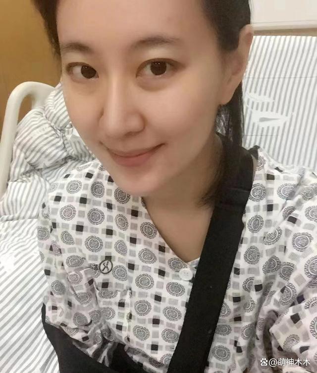 《伪装者》女主开撕胡歌！被撞断锁骨不让说，难忍被网暴十年