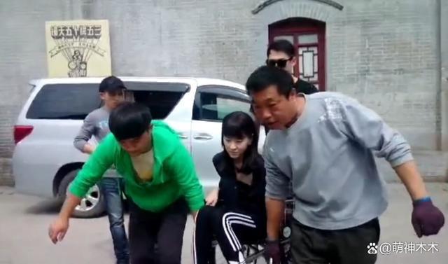 《伪装者》女主开撕胡歌！被撞断锁骨不让说，难忍被网暴十年