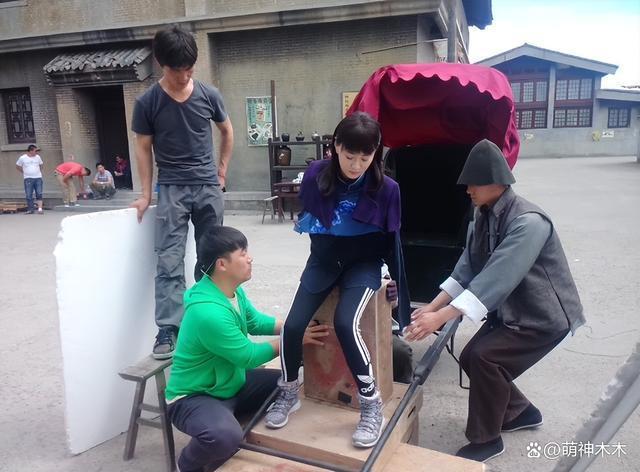 《伪装者》女主开撕胡歌！被撞断锁骨不让说，难忍被网暴十年