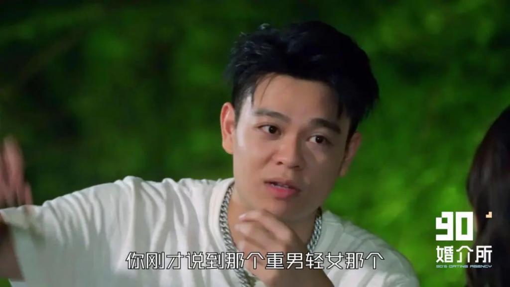 这恋爱让她谈的，哎…