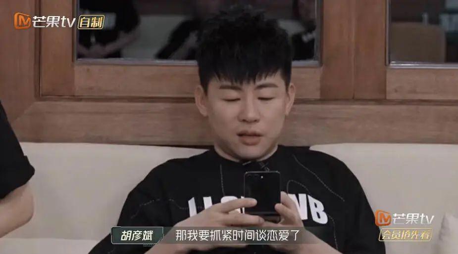 一夜翻红的他，除了脸都是顶配