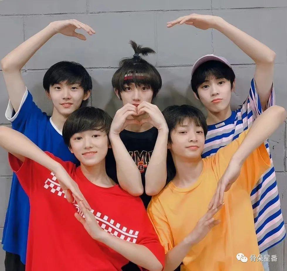 内娱养成系，该西式散养还是东亚鸡娃？