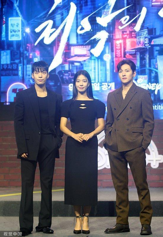 池昌旭韩世美等出席新剧发布会 朝镜头花式比爱心