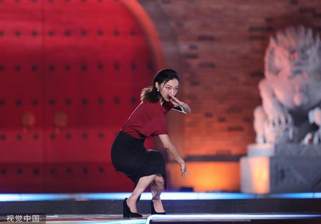 《封神第一部》那尔那茜娜然同框 与武亚凡展示武术动作