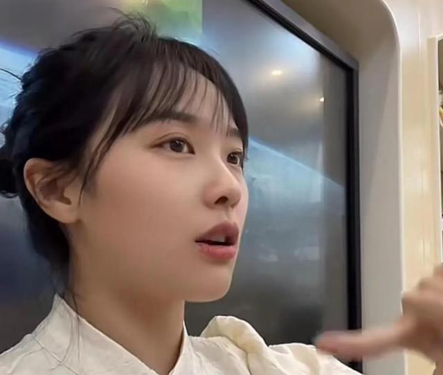 “挖呀挖”黄老师开始带货！4场直播销售额达百万