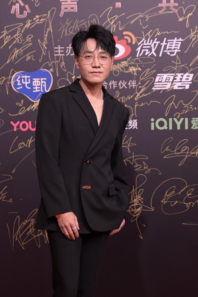 2023微博音乐盛典举行 莫文蔚王嘉尔等亮相红毯星光熠熠