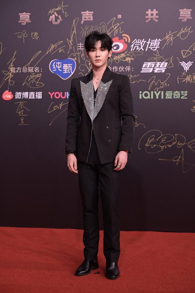 2023微博音乐盛典举行 莫文蔚王嘉尔等亮相红毯星光熠熠