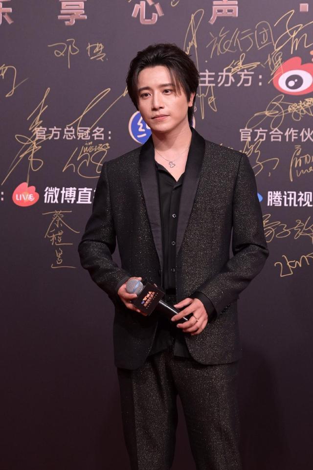 2023微博音乐盛典举行 莫文蔚王嘉尔等亮相红毯星光熠熠