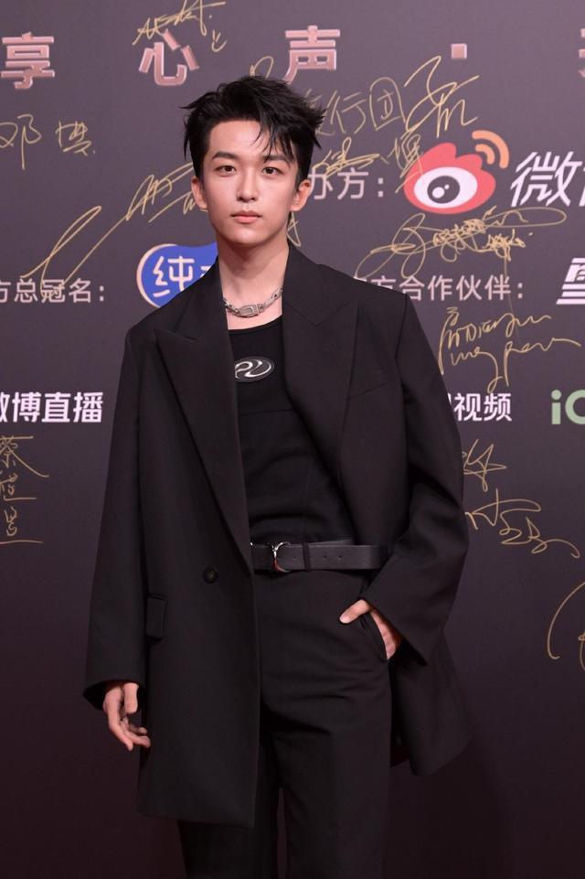 2023微博音乐盛典举行 莫文蔚王嘉尔等亮相红毯星光熠熠