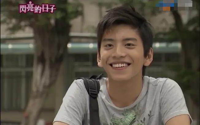 逼婚决裂才2月又有新欢，旧爱崩溃街头爆哭？