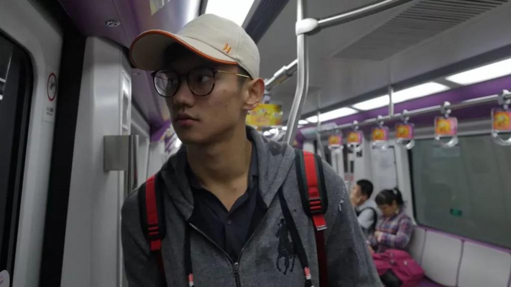 潘展乐夺冠，宁泽涛却冲上热搜，意气风发背后藏着已经陨落的飞鱼