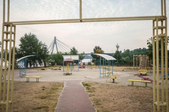 乌克兰上半年出生人数暴跌28%！