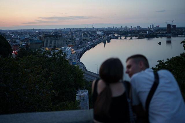 乌克兰上半年出生人数暴跌28%！