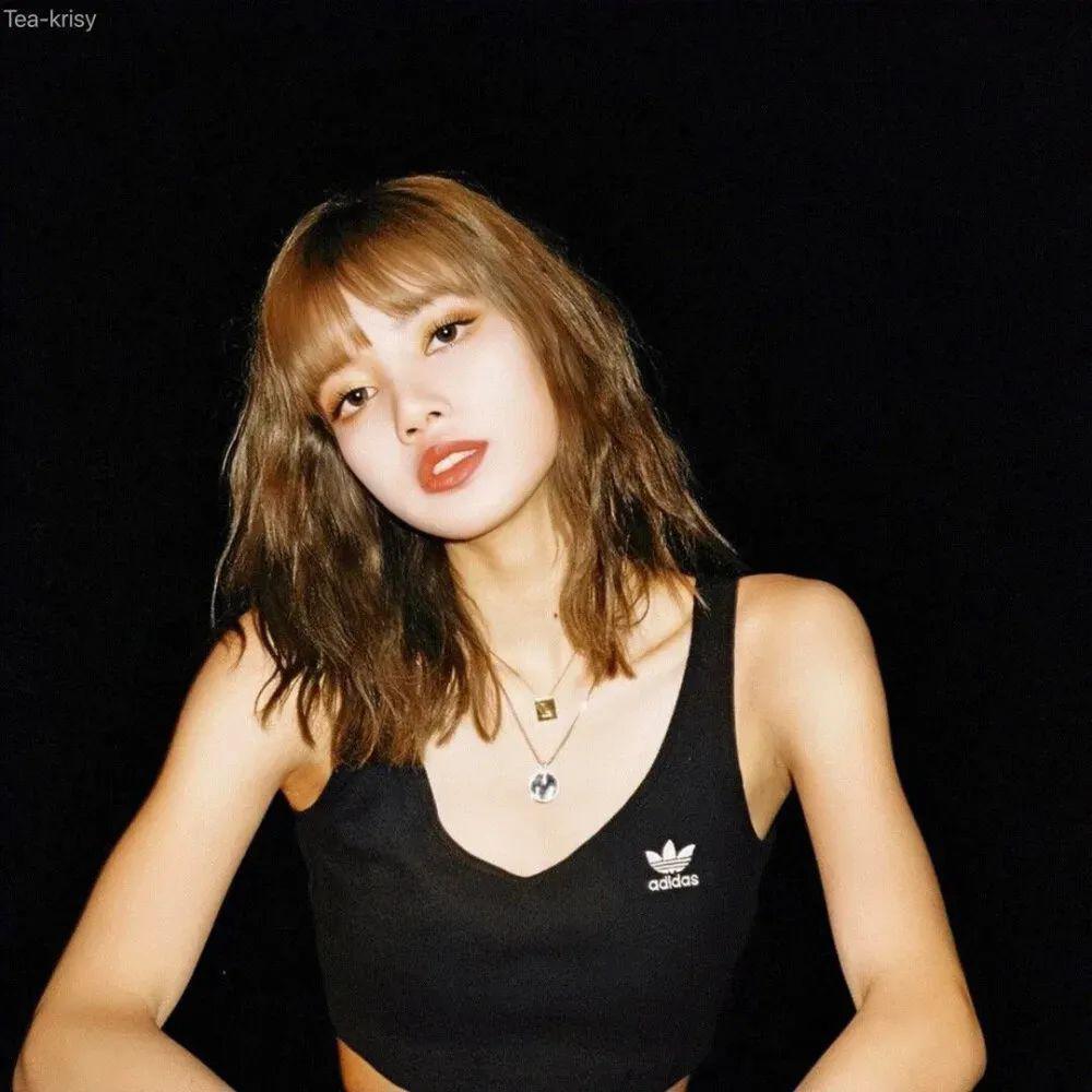 亚洲第一位脱衣舞爱豆，为嫁入豪门她也是拼了？