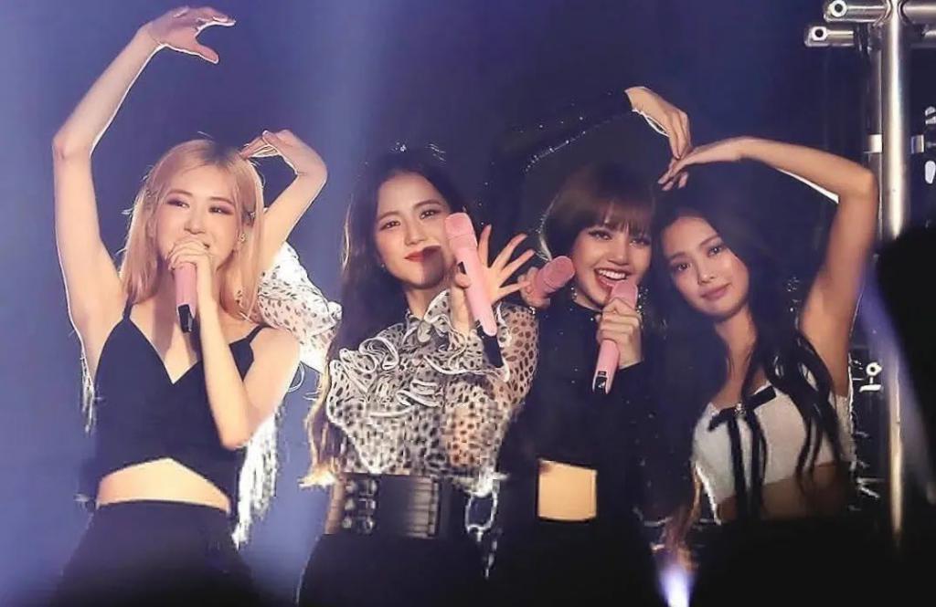 亚洲第一位脱衣舞爱豆，为嫁入豪门她也是拼了？