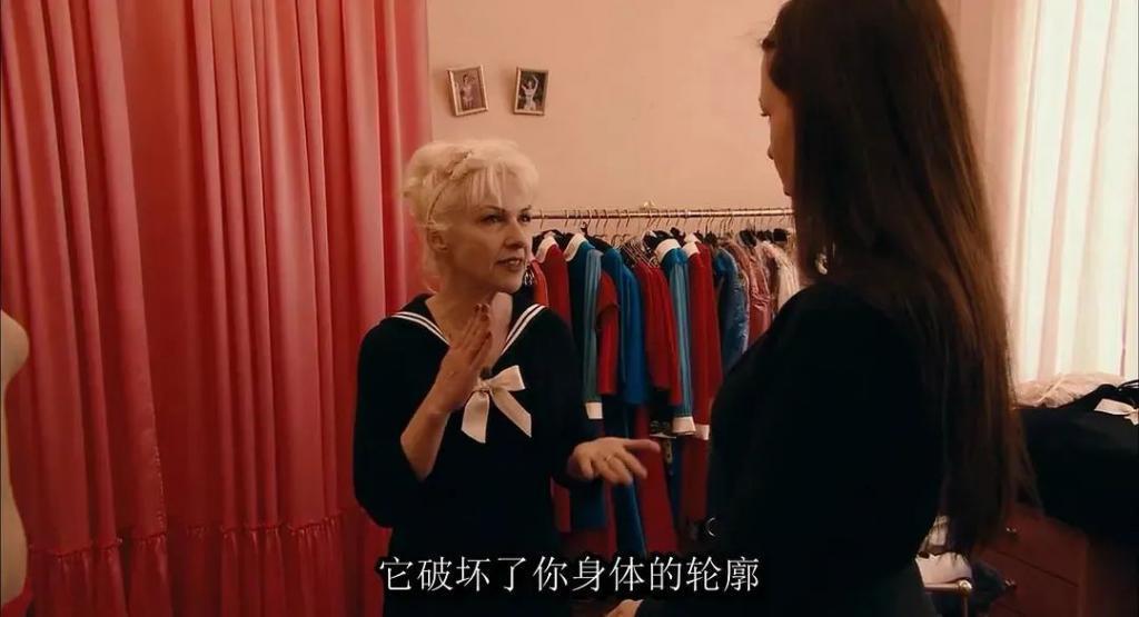 亚洲第一位脱衣舞爱豆，为嫁入豪门她也是拼了？