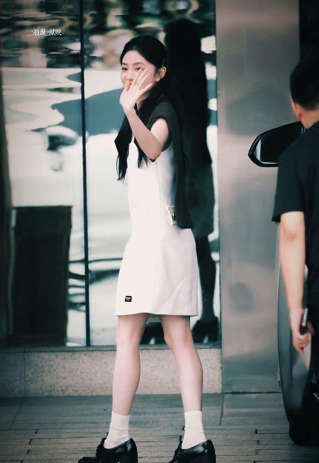 《你好星期六》上班路透 丁程鑫丞磊田嘉瑞等现身活力满满