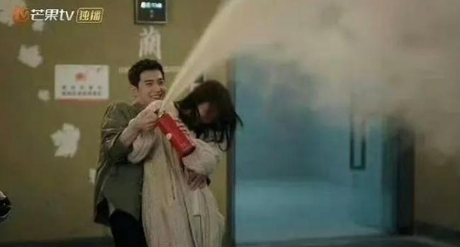 黄景瑜，学啥不好学杨洋？