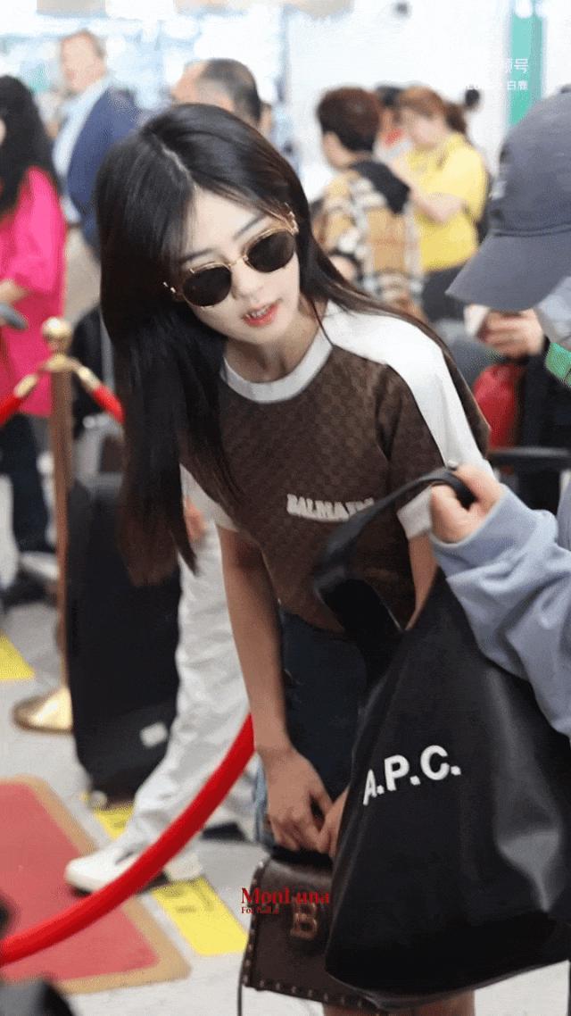 巴黎明星造型:热巴惊艳,高叶霸气,但都被张柏芝艳压了