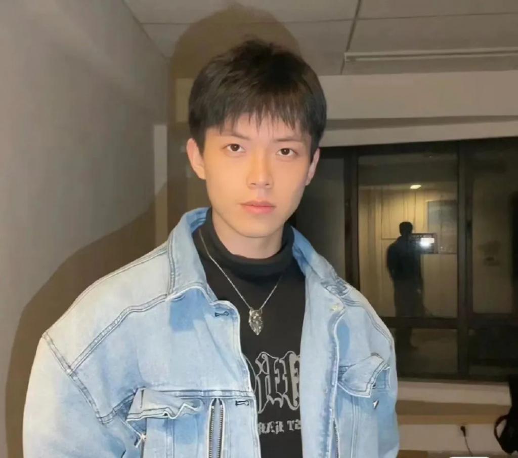 不是你们韩国人怎么还抢我们老公啊？