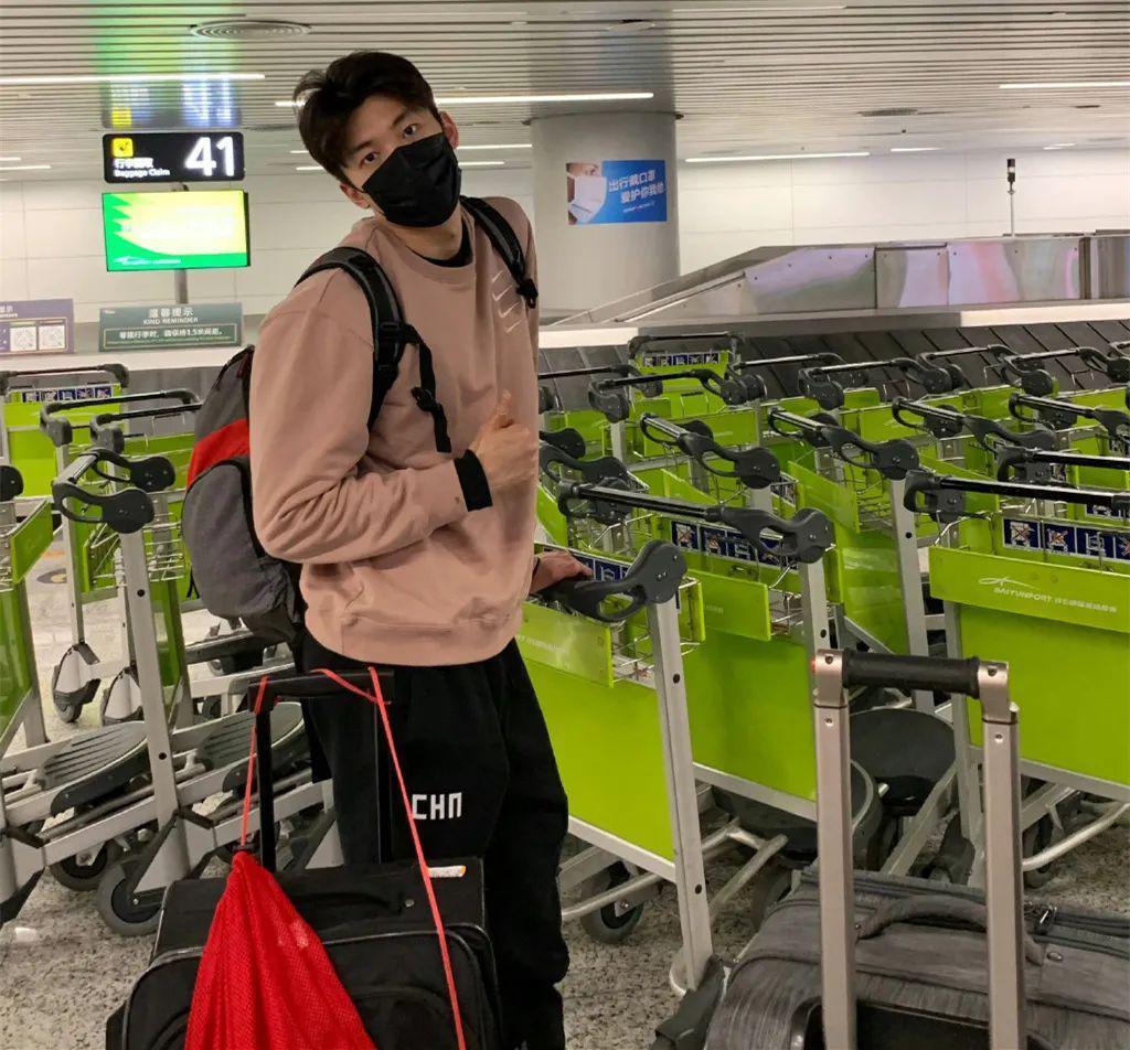 不是你们韩国人怎么还抢我们老公啊？