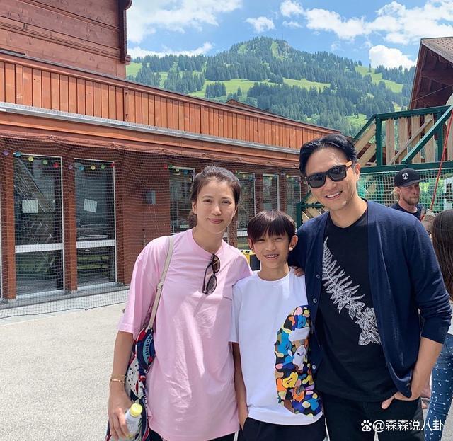 张智霖儿子就辱华行为道歉：我作为中国人要有担当，有错要改