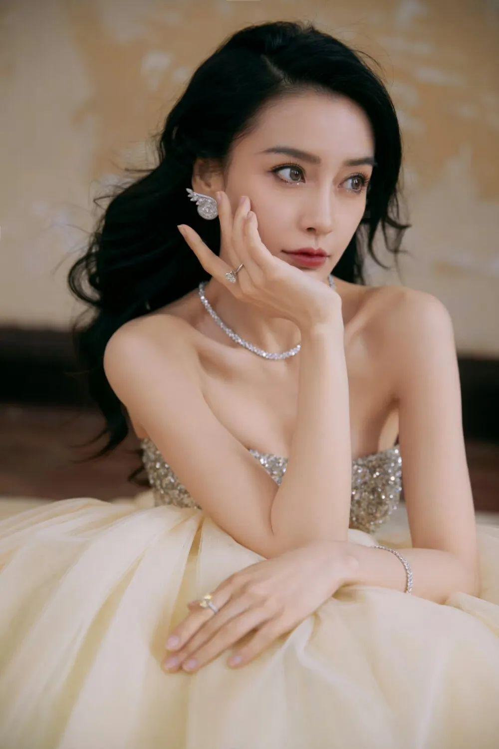 都求她别演戏了？