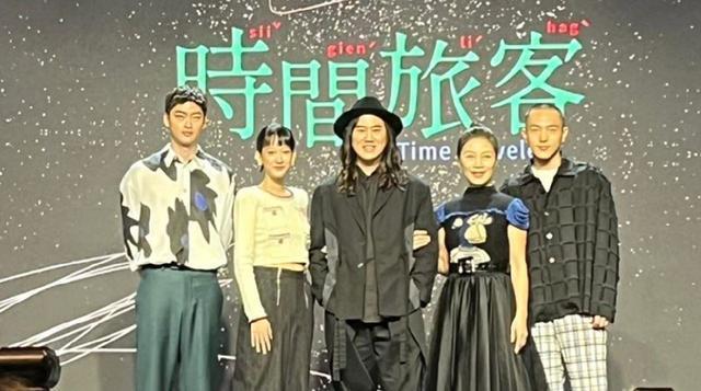 孟耿如夸奖黄子佼帮带小孩 称目前没计划复出