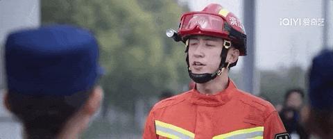 不像演的，说好的真正的男子汉呢