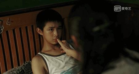 出道30多年才走红，“下嫁”穷小子后，她的人生全翻盘了