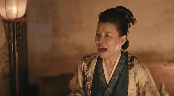 出道30多年才走红，“下嫁”穷小子后，她的人生全翻盘了