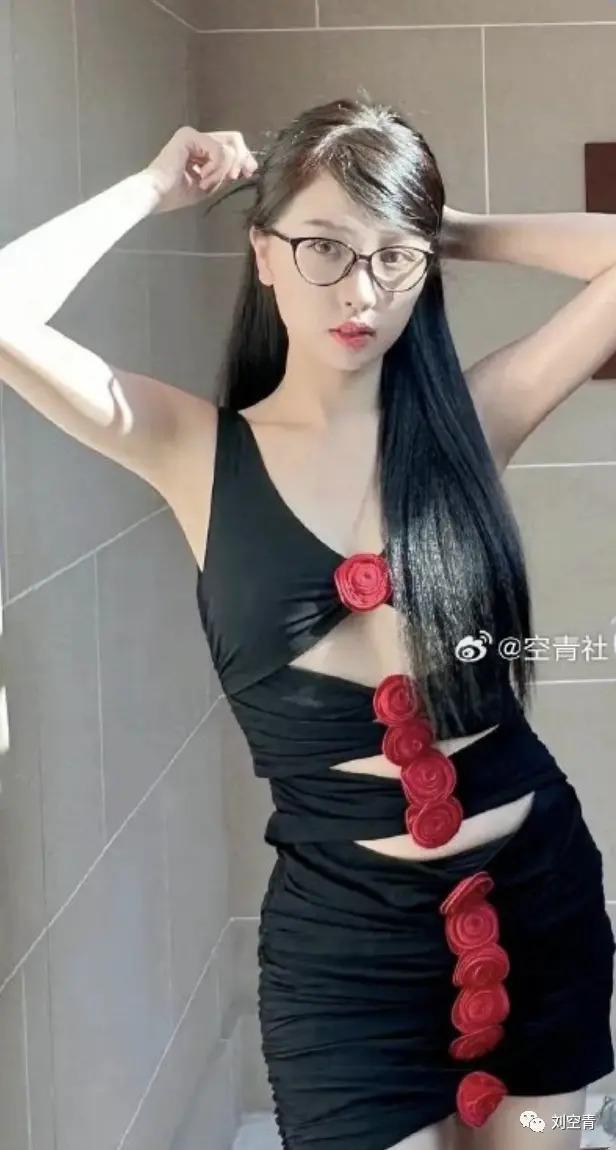 她这是真的能吹牛啊！