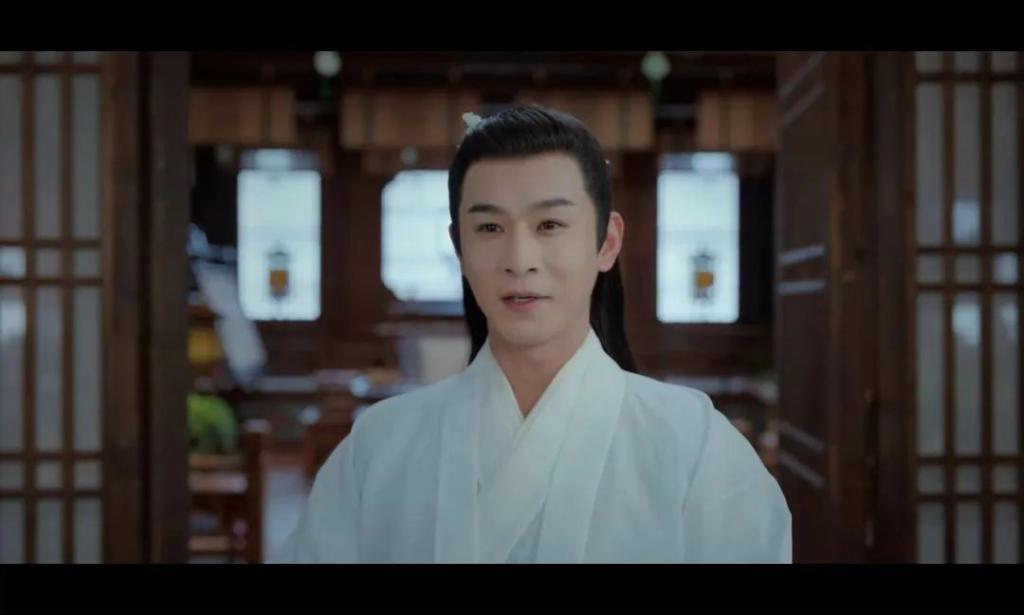 离婚快两年，吴倩的事业终于支棱起来了