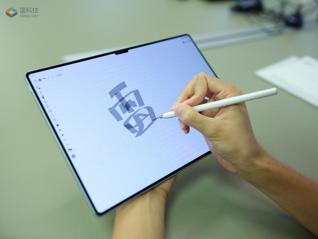 华为MatePad Pro 13.2体验：让平板不止是平板