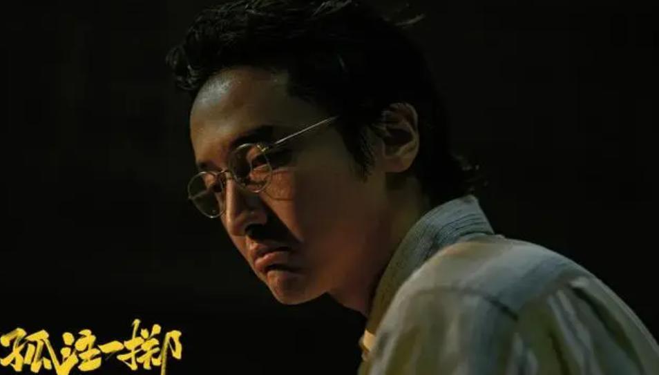 电影《孤注一掷》，怎么就火了？