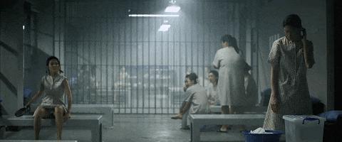 疯狂删减，怒刷一星，她这次是真的凉了