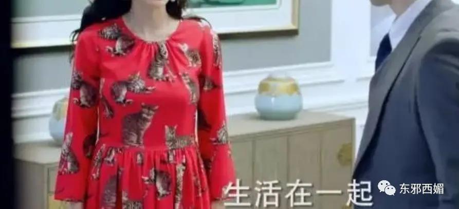 这是43岁生了三娃抽烟喝酒的脸？下辈子我要长这样！
