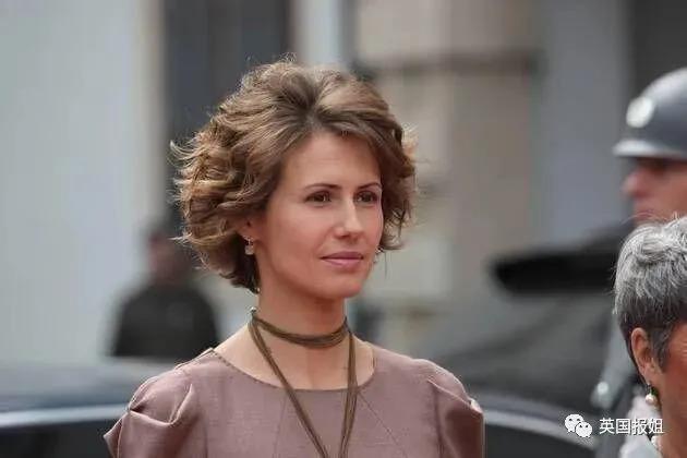 叙利亚总统夫人亚运爆红！杭州灵隐寺祈福，比心秀中文