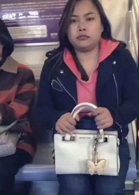 38岁凤姐在美国被偶遇，变瘦变美太惊艳，颜值不输蔡依林