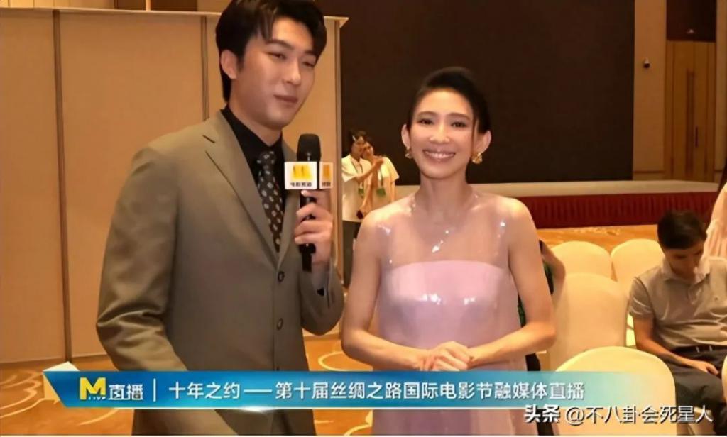 电影节生图大赏：闫妮僵硬不如73岁斯琴高娃，全场最佳的是她