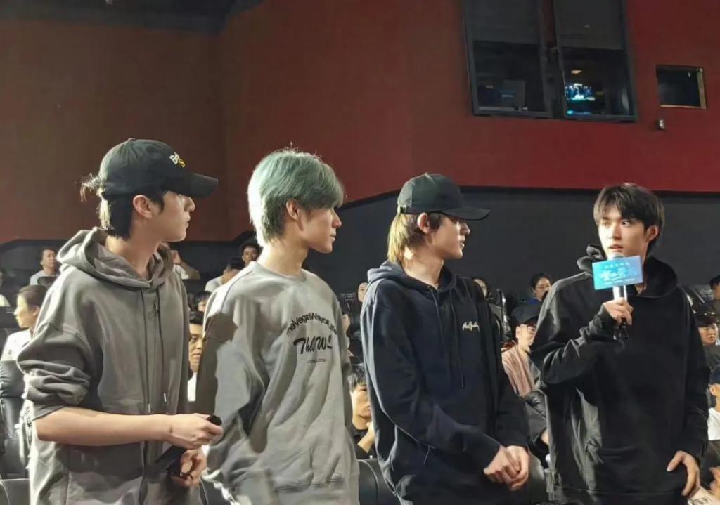 张鲁一被曝失联半月首现身！消瘦变纸片人，与张艺兴热聊