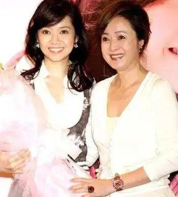 小S嫁不进的巨富豪门,被这些女主播轻松敲开