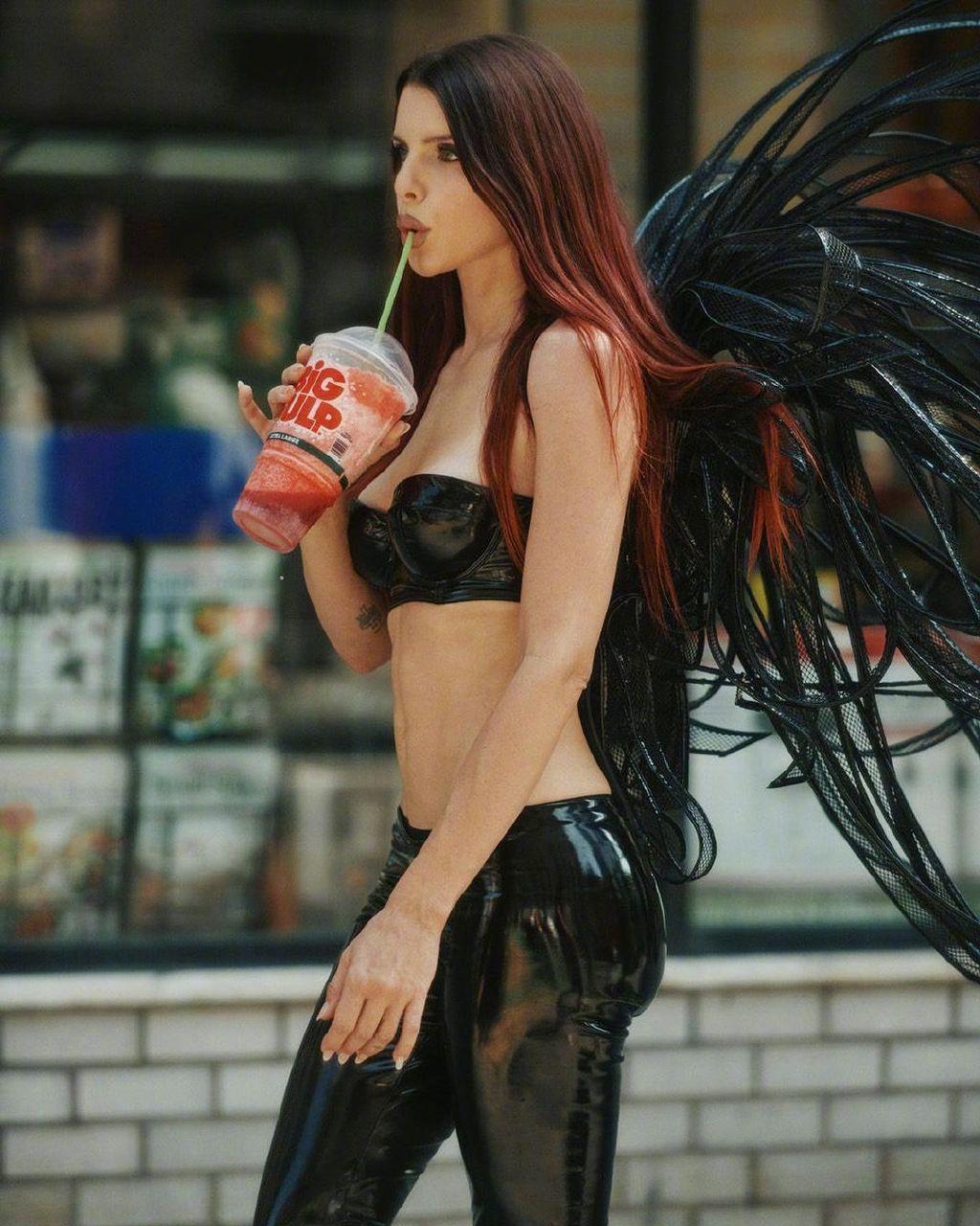 我等了四年的维密大秀，就这？