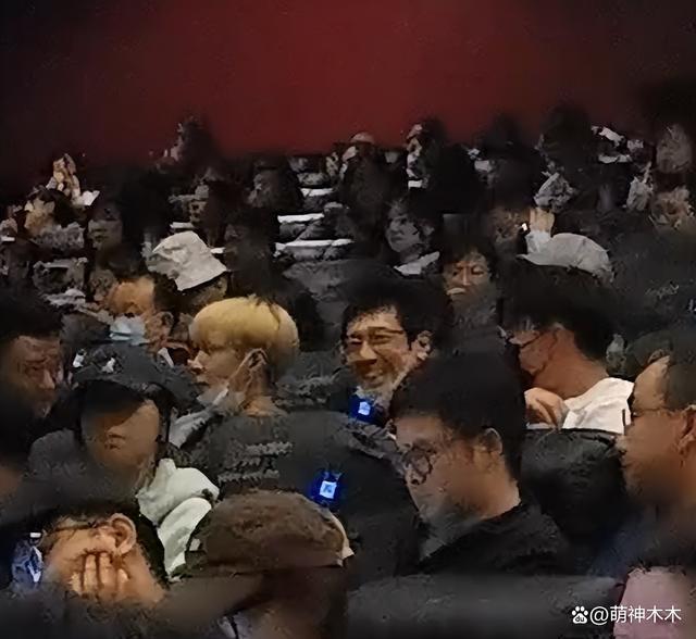 张鲁一失联风波后现身！支持于和伟电影，郑晓龙面子挂不住了