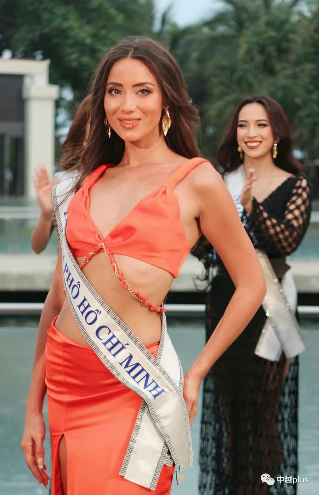 法越混血选手入围越南环球小姐最佳泳装佳丽
