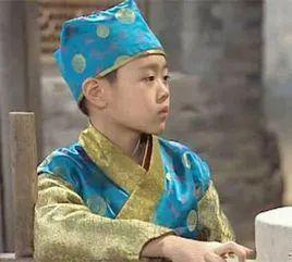 知名童星杀人获刑17年，如今在逃被通缉，如何造成的？