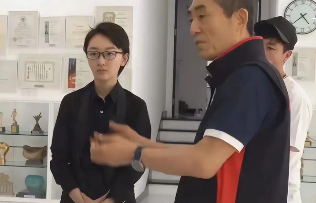 《坚如磐石》首波口碑出炉！现场观众打分和评价都一针见血