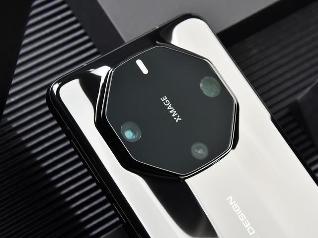 华为Mate60 RS 非凡大师上手评测：首款华为超高端品牌手机